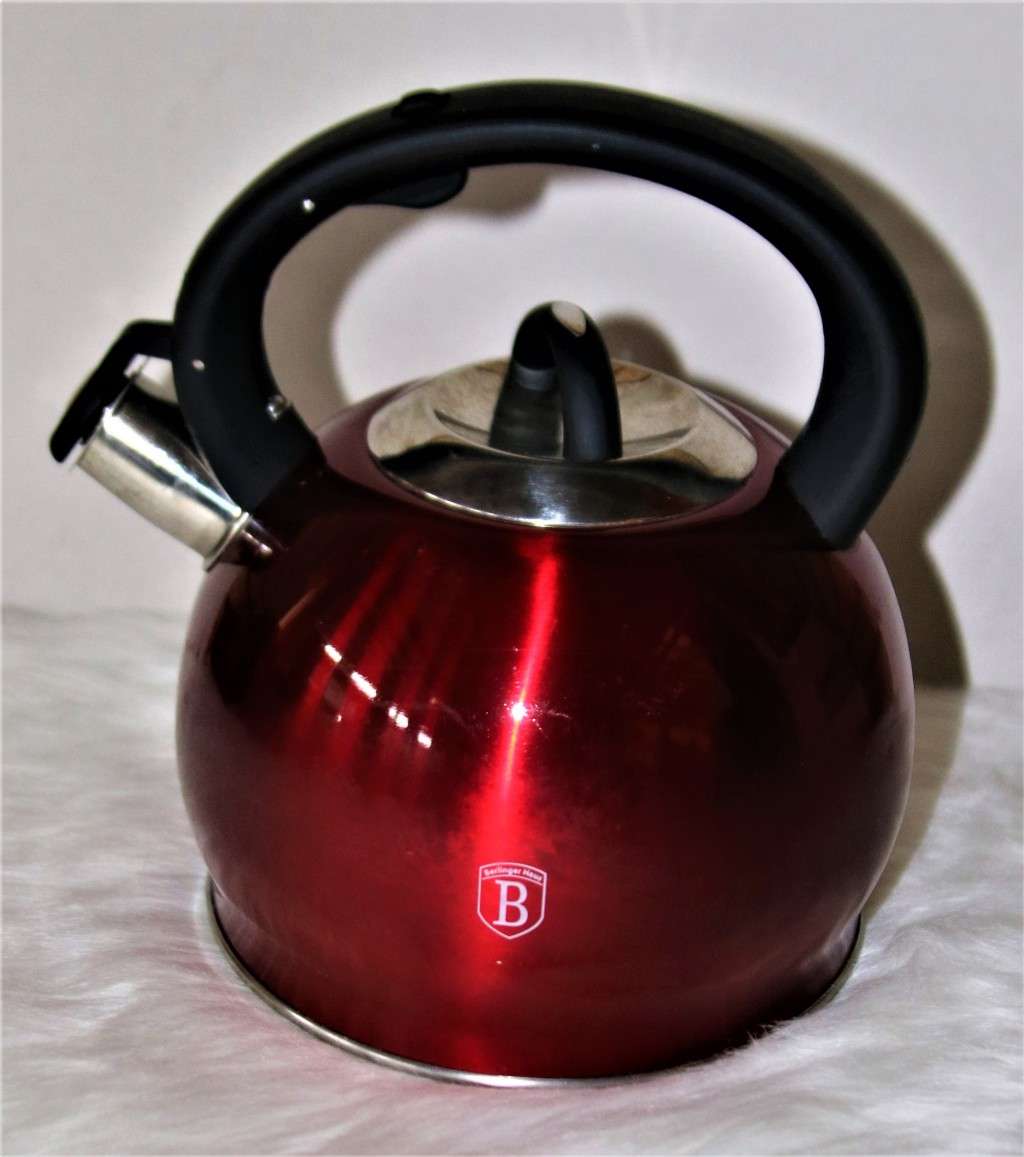 Kettles Berlinger Haus 3L Stainless Steel Whistling Kettle Burgundy Metallic for sale in